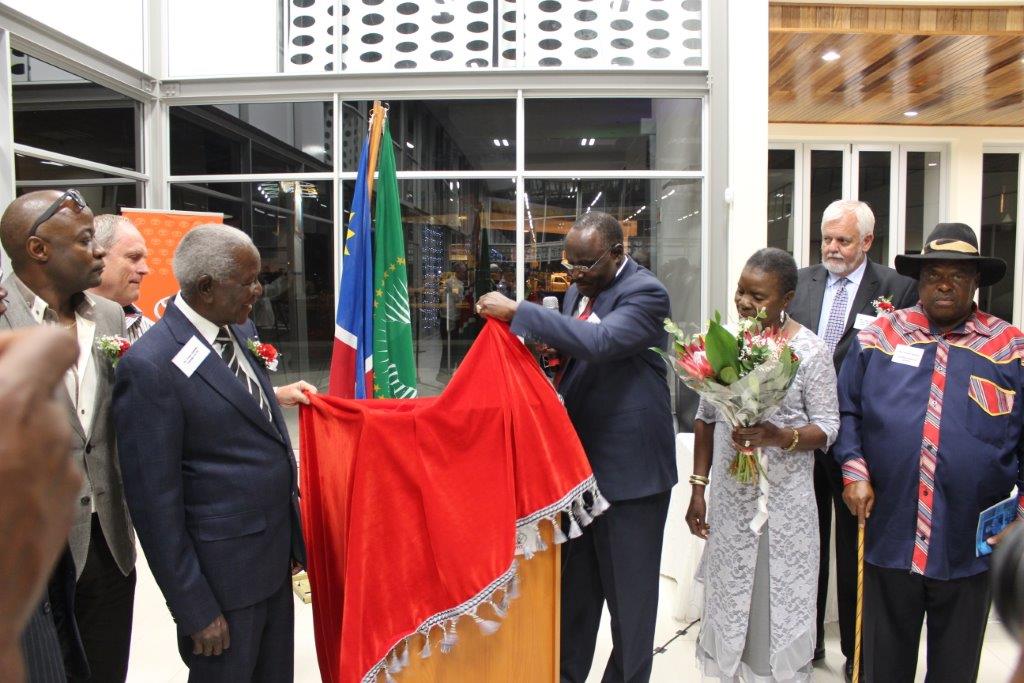 Dr Frans Aupa Indongo and Honourable Clemens H. Kashuupulwa Governor of the Oshana Region